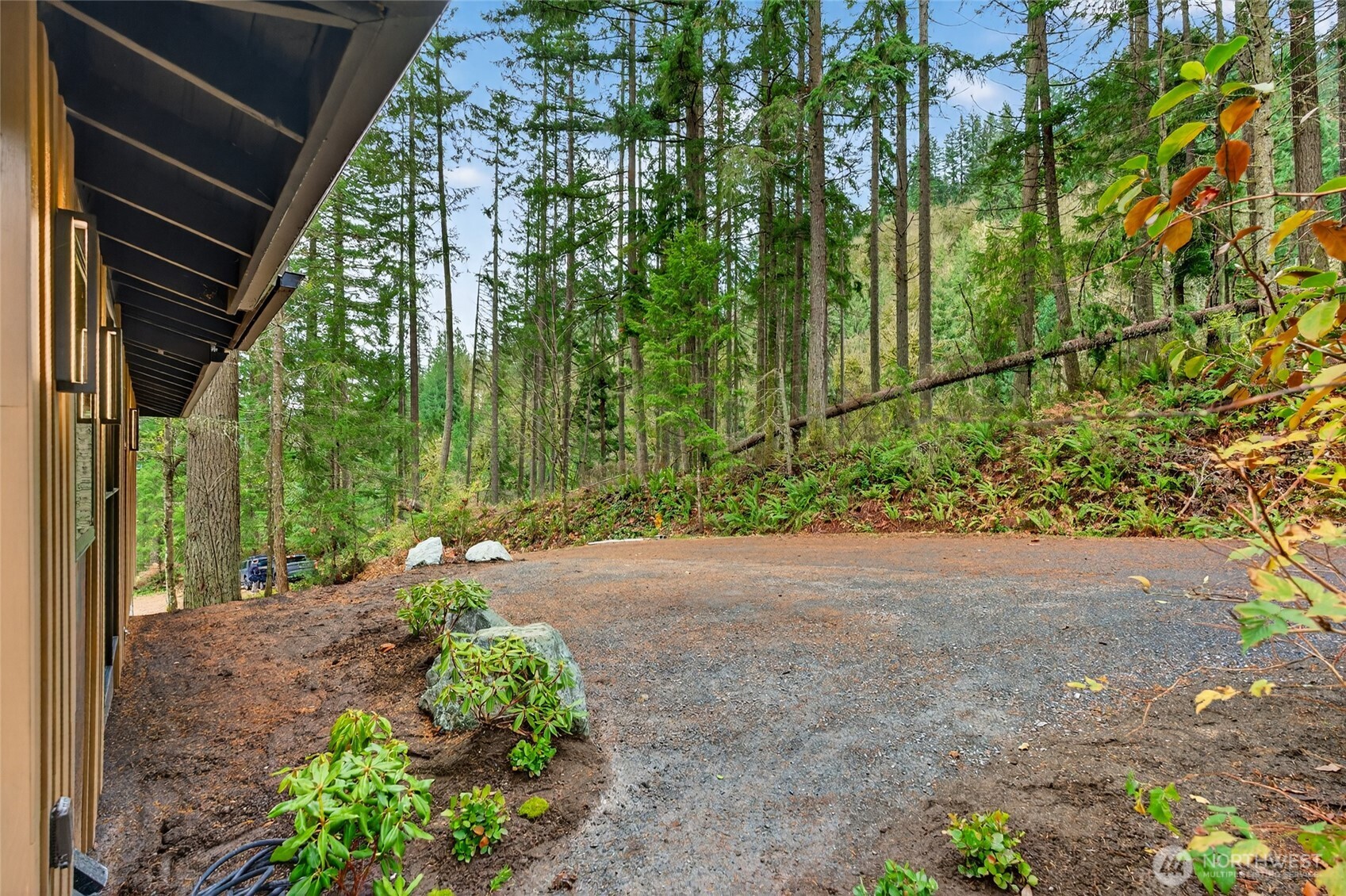 16 Southern Court Bellingham, WA 98229 - Photo 25 of 31 a backyard of a house with lots of green space