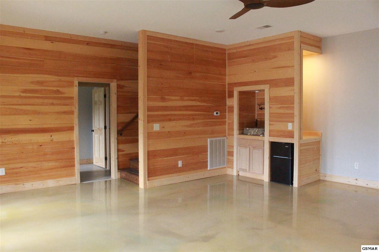 326 Raccoon Ridge Road Gatlinburg, TN 37738 - Photo 15 of 21 Gallery Image 15