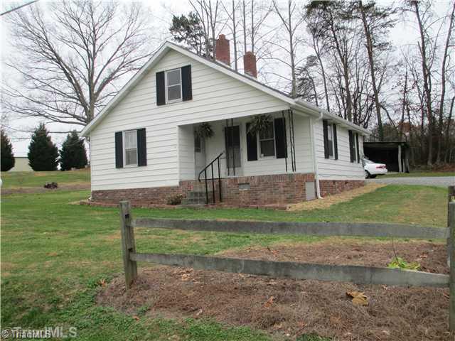 428 Quaker Road Mount Airy, NC 27030 - Photo 1 of 10 Exterior Front.