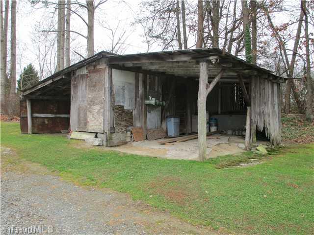 428 Quaker Road Mount Airy, NC 27030 - Photo 5 of 10 Storage.