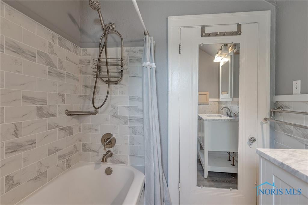 464 South Coy Road Oregon, OH 43616 - Photo 17 of 50 Gallery Image 17