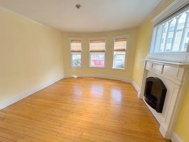 $2,300 | 20 Leicester Street, Unit 2, Boston, MA 02135