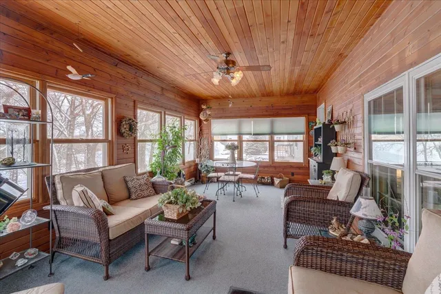 $1,075,000 | 10538 West Erbe Road, Blue Mounds, WI 53517