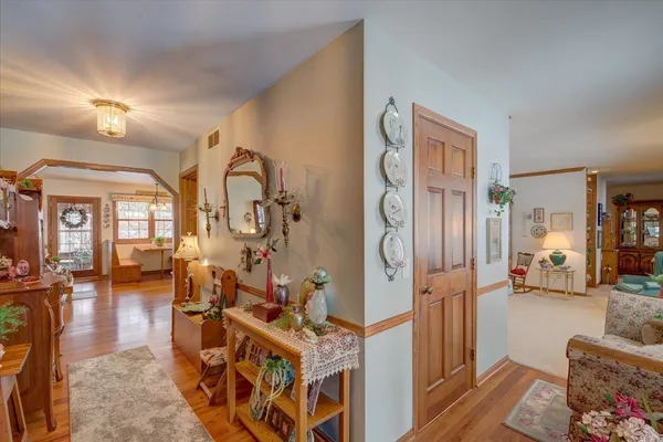 $1,075,000 | 10538 West Erbe Road, Blue Mounds, WI 53517