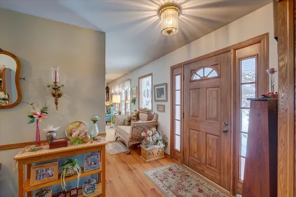 $1,075,000 | 10538 West Erbe Road, Blue Mounds, WI 53517