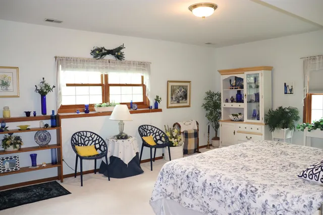 $1,100,000 | 10538 West Erbe Road, Blue Mounds, WI 53517