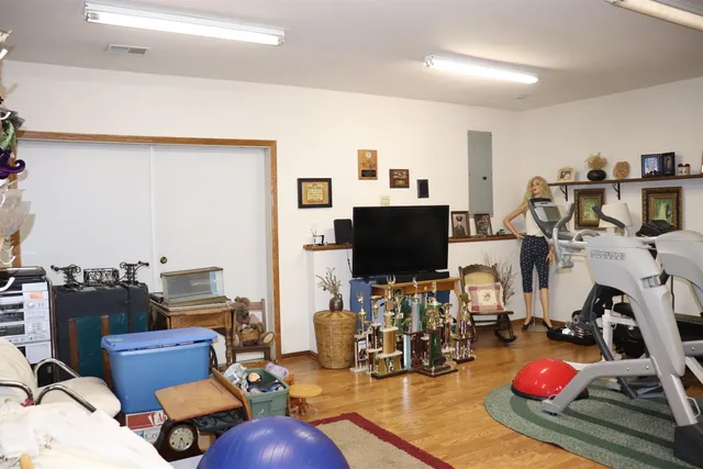 $1,100,000 | 10538 West Erbe Road, Blue Mounds, WI 53517