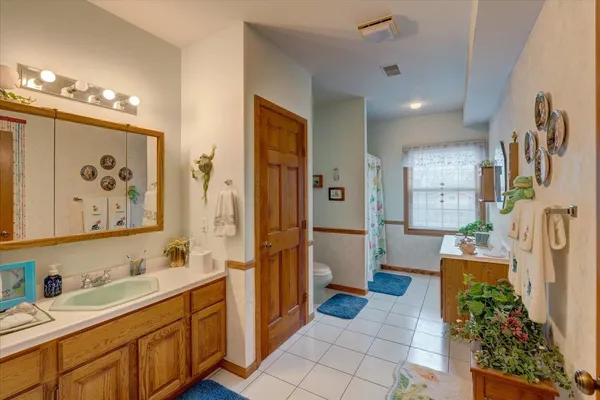 $1,075,000 | 10538 West Erbe Road, Blue Mounds, WI 53517