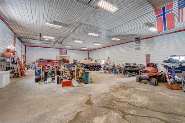 $1,075,000 | 10538 West Erbe Road, Blue Mounds, WI 53517