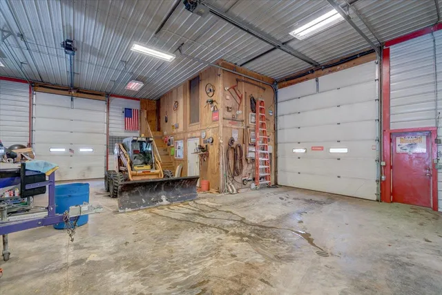 $1,075,000 | 10538 West Erbe Road, Blue Mounds, WI 53517