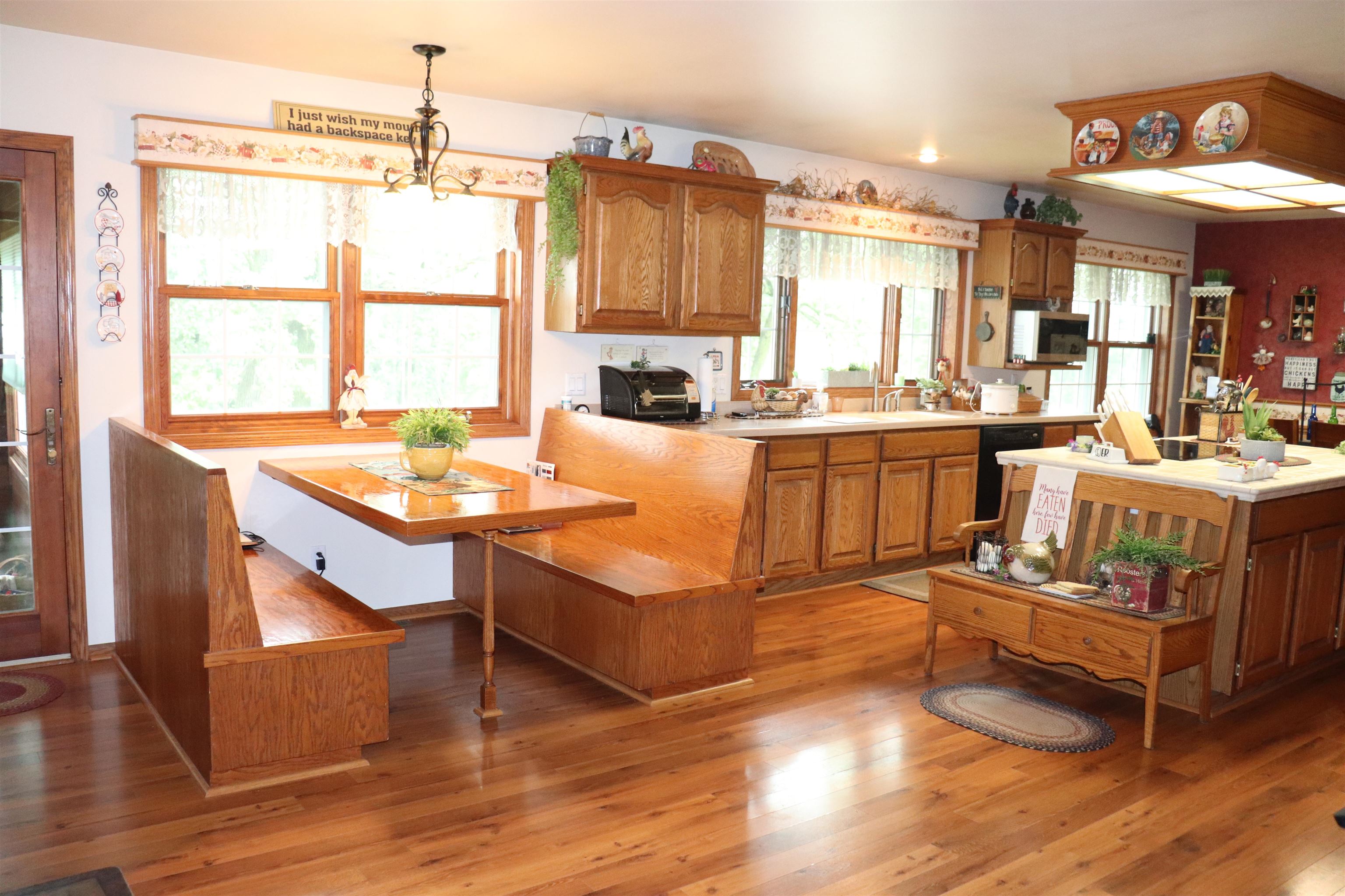 10538 West Erbe Road Blue Mounds, WI 53517 - Photo 6 of 42