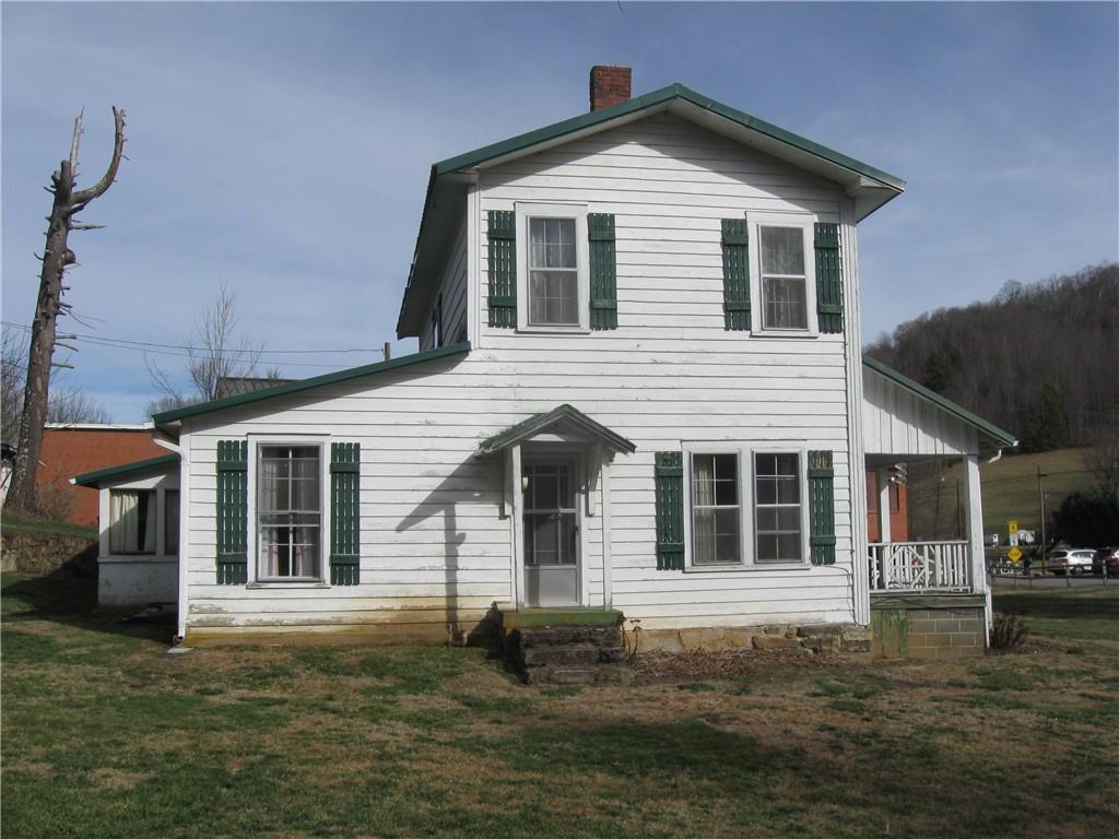 131 Dale Adams Road Sugar Grove, NC 28679 - Photo 5 of 13 Gallery Image 5