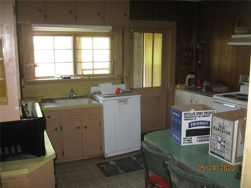 131 Dale Adams Road Sugar Grove, NC 28679 - Photo 9 of 13 Gallery Image 9
