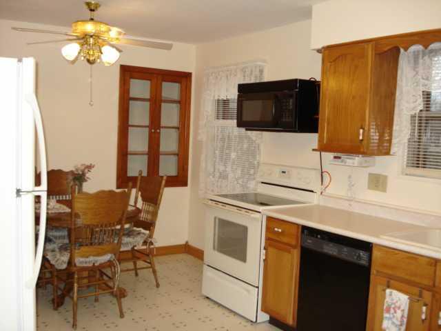 134 East Roberts Road Indianapolis, IN 46227 - Photo 5 of 8 Gallery Image 5
