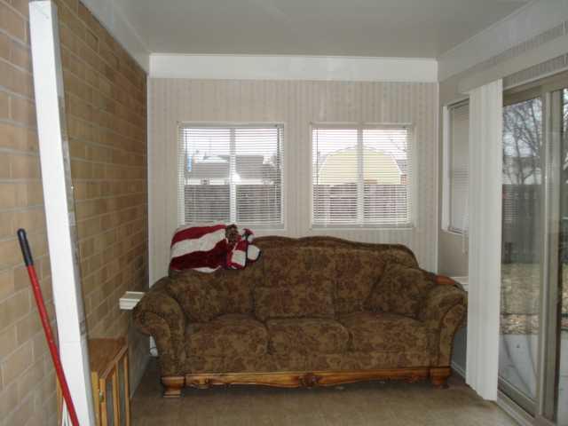 134 East Roberts Road Indianapolis, IN 46227 - Photo 6 of 8 Gallery Image 6