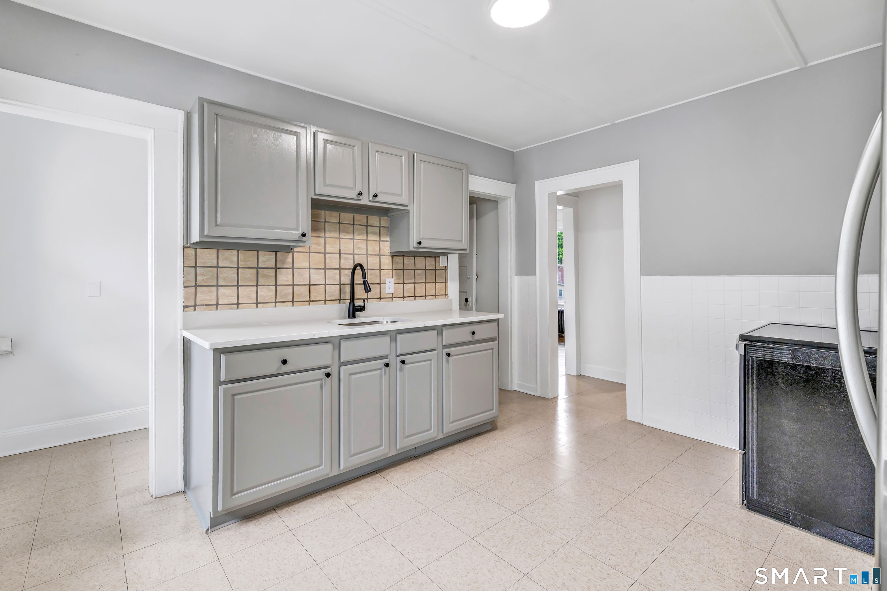 3193 Main Street Bridgeport, CT 06606 - Photo 15 of 39 2nd Floor Kitchen
