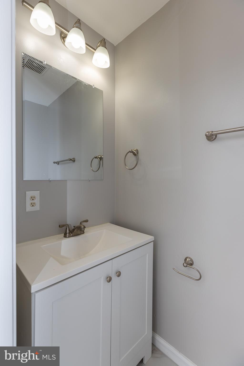 5900 Ridge View Drive Alexandria, VA 22310 - Photo 28 of 54 Gallery Image 28