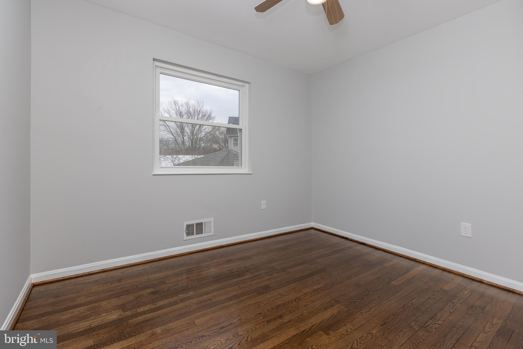 5900 Ridge View Drive Alexandria, VA 22310 - Photo 4 of 54 Gallery Image 4