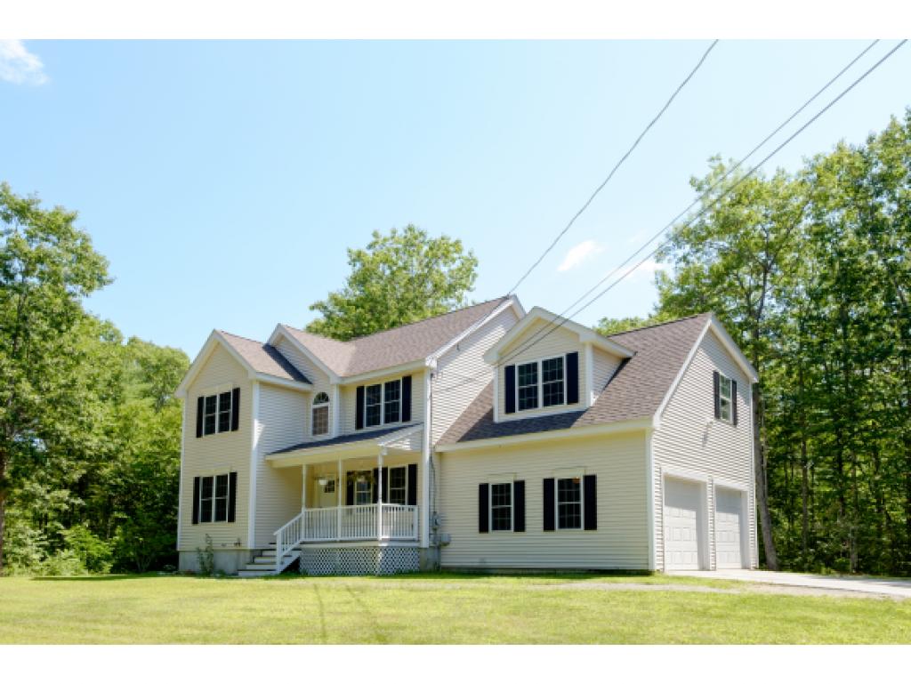 128 Raymond Road Nottingham, NH 03290 - Photo 1 of 36
