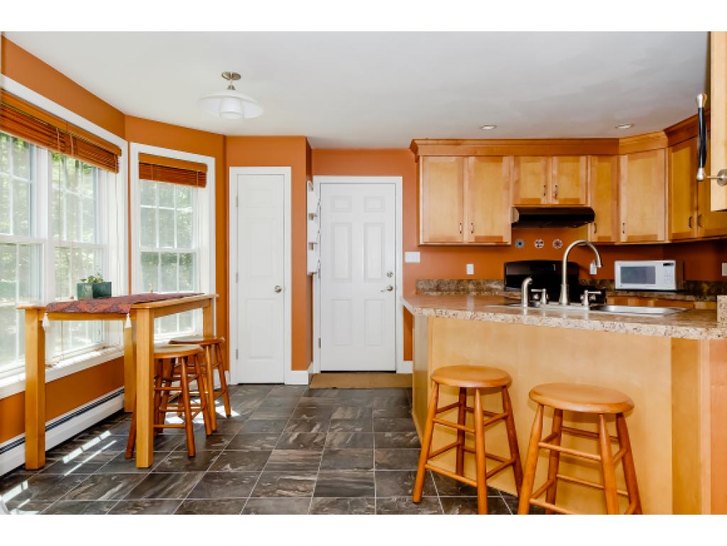 128 Raymond Road Nottingham, NH 03290 - Photo 14 of 36