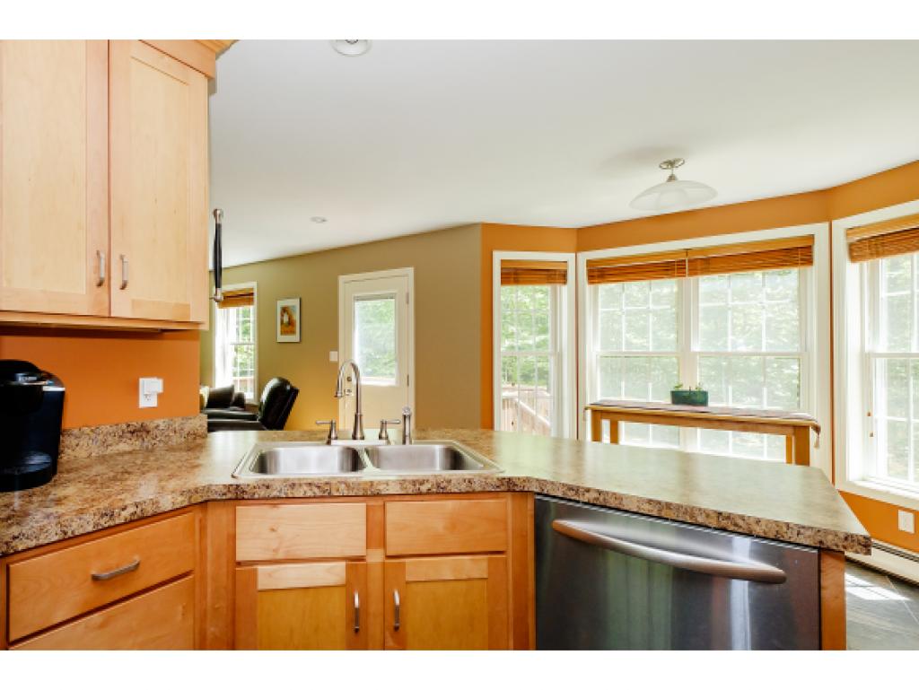 128 Raymond Road Nottingham, NH 03290 - Photo 17 of 36