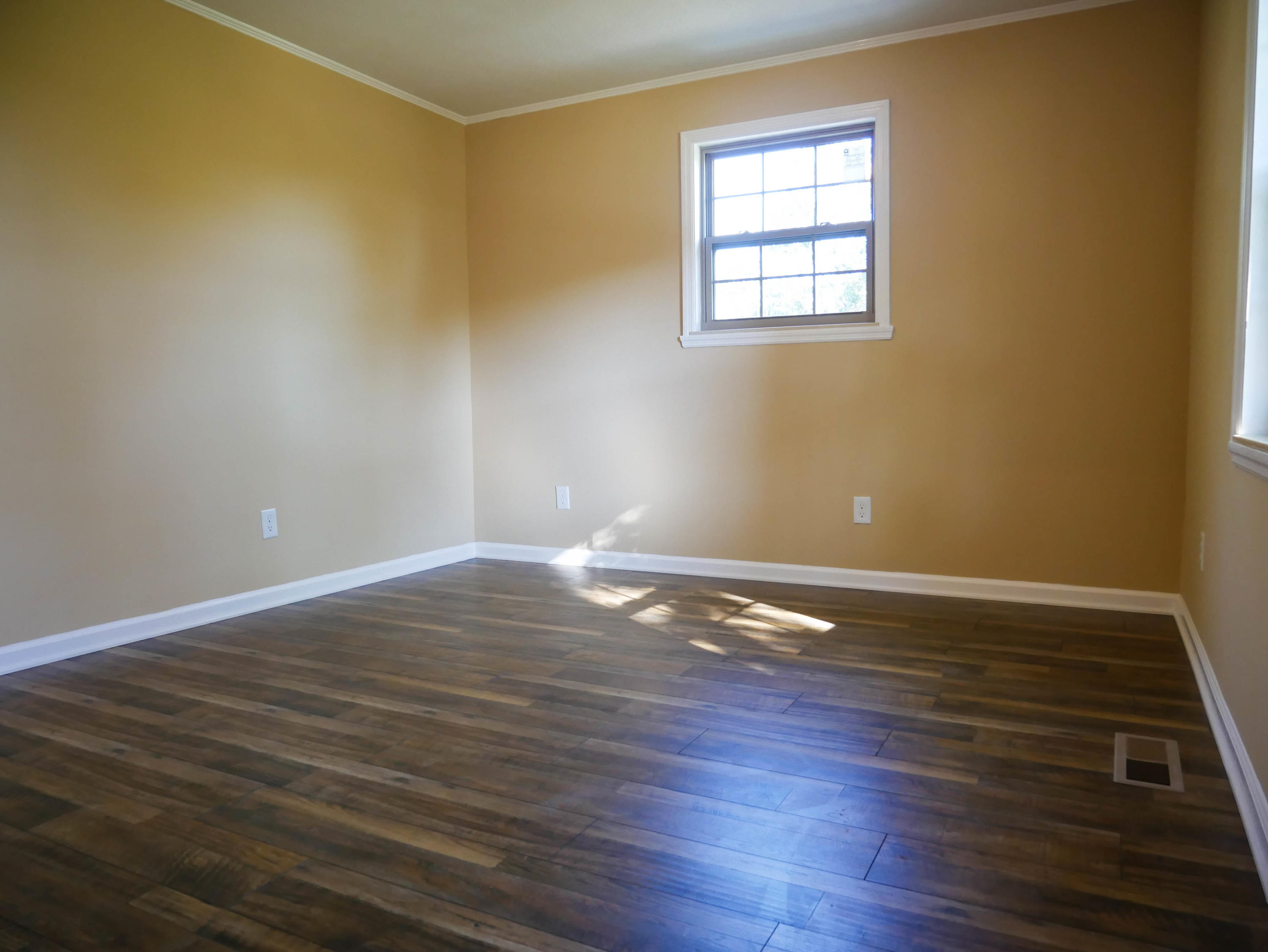 6108 McNeely Road Corryton, TN 37721 - Photo 10 of 29 P1020069-2