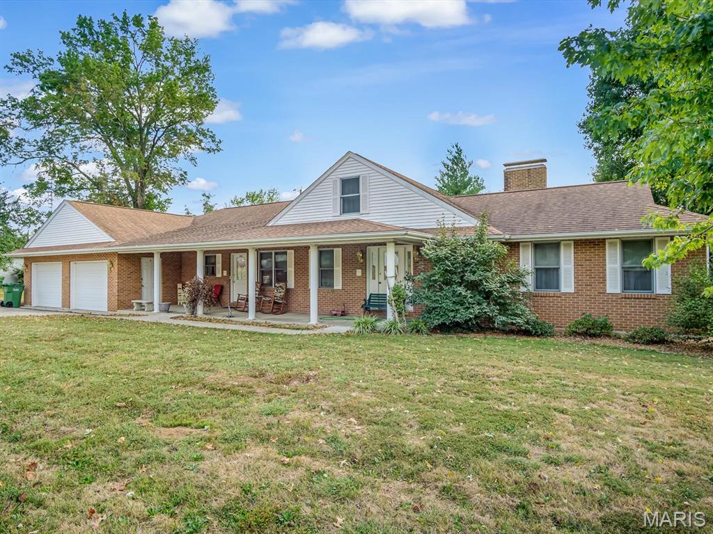 106 Allan Street Chester, IL 62233 - Photo 2 of 24