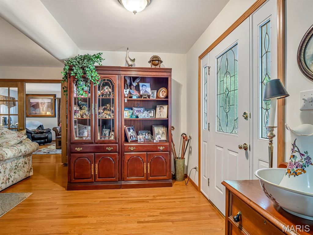 106 Allan Street Chester, IL 62233 - Photo 3 of 24