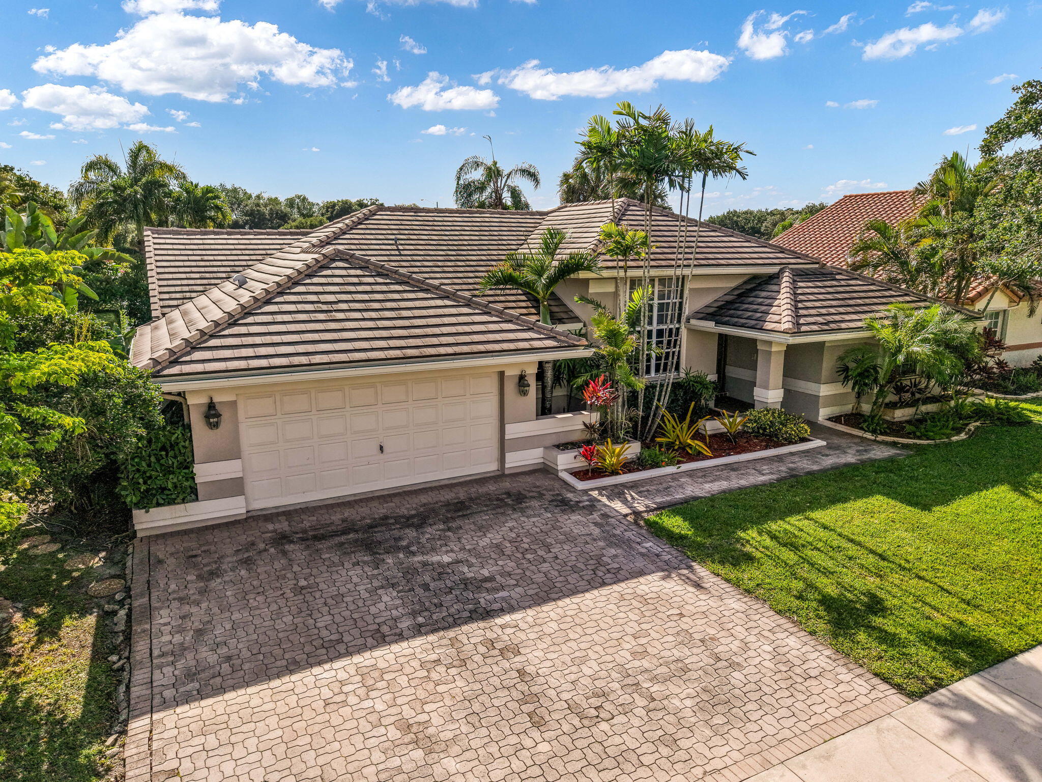 3171 Overlook Road Davie, FL 33328 - Photo 50 of 55 12-web-or-mls-DJI_20260520171449_0189_D
