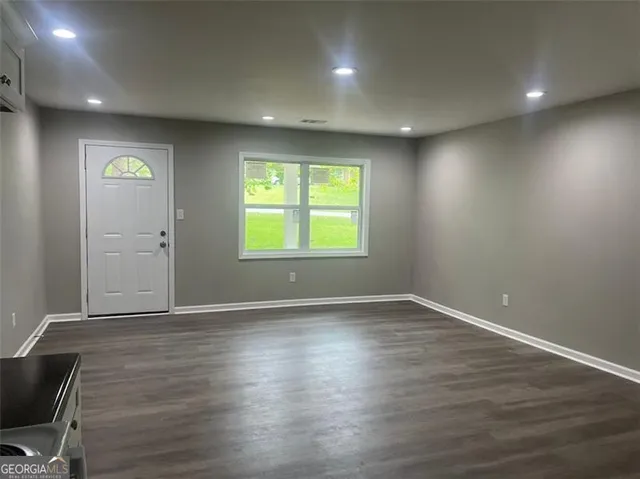 $1,350 | 1996 Chestnut Log Drive, Lithia Springs, GA 30122