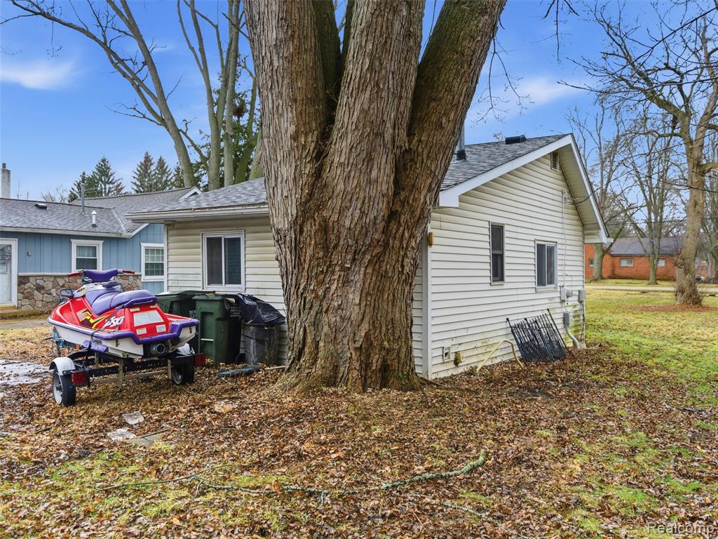 3161 Grant Road Rochester Hills, MI 48309 - Photo 9 of 10