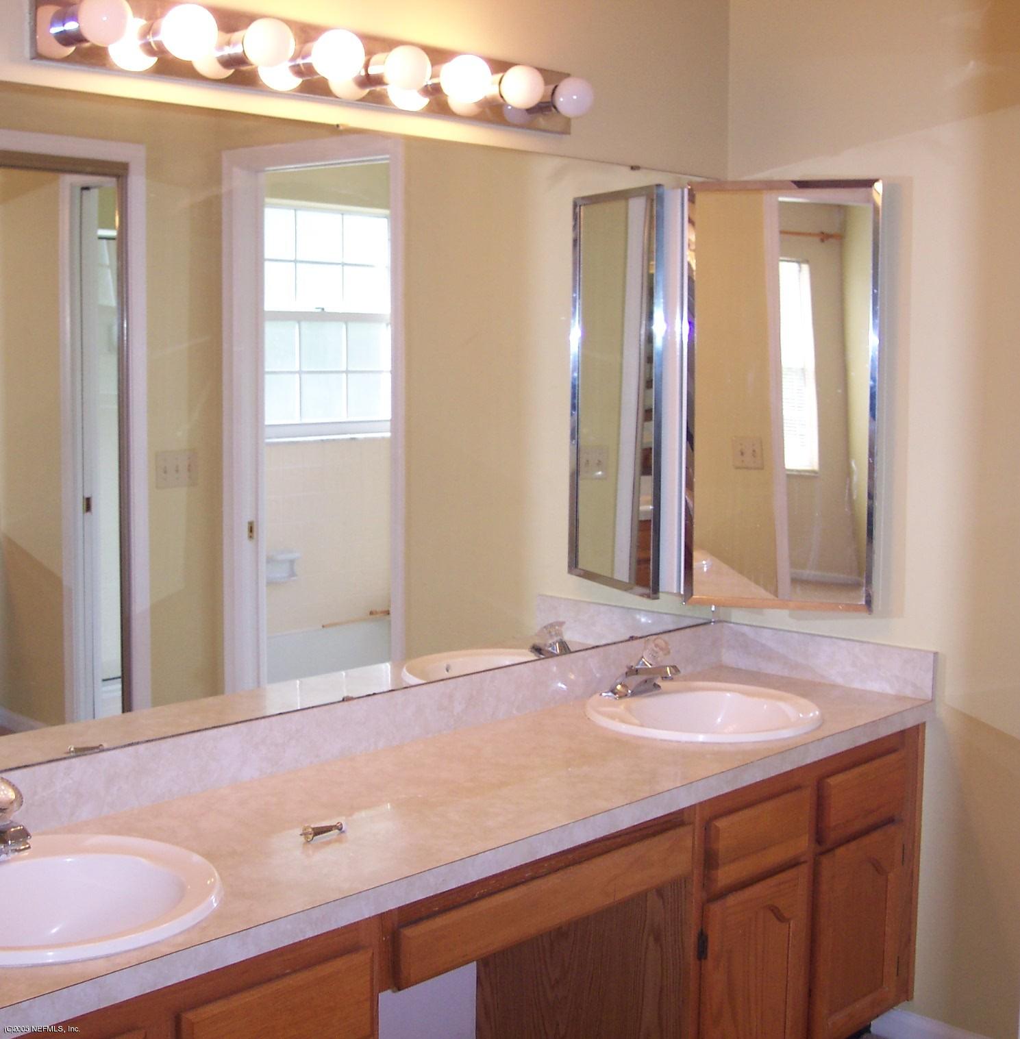 603 Castleberry Road Jacksonville, FL 32259 - Photo 11 of 13 MASTER BATH