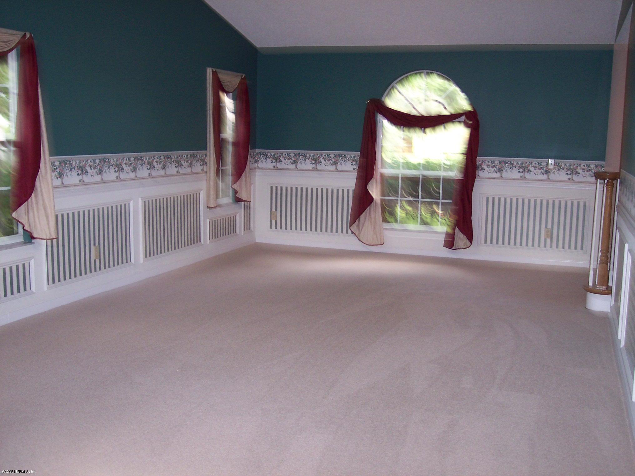 603 Castleberry Road Jacksonville, FL 32259 - Photo 4 of 13 LIVING ROOM / DINING ROOM1