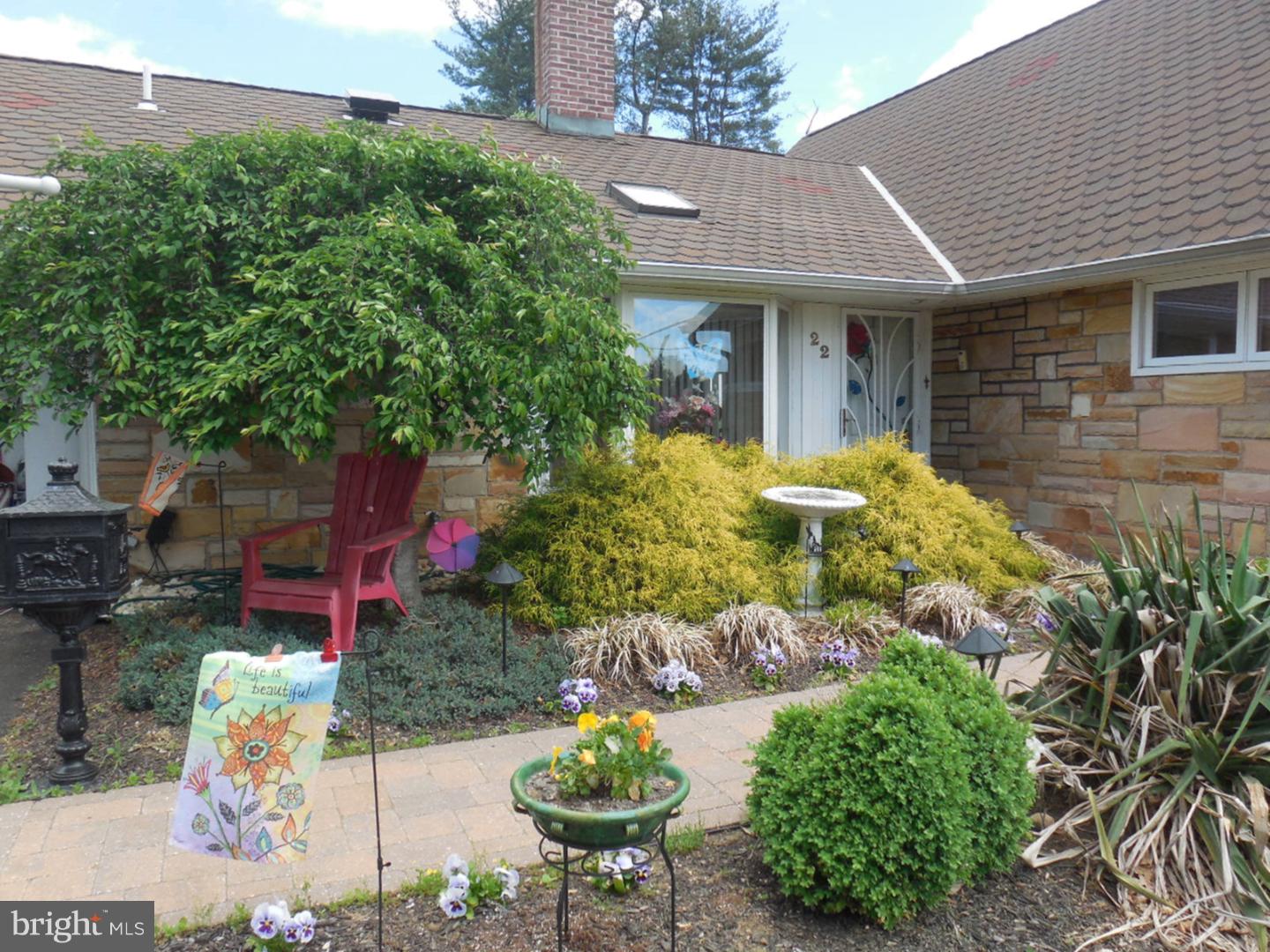 22 Red Ridge Road Levittown, PA 19056 - Photo 2 of 22 Gallery Image 2