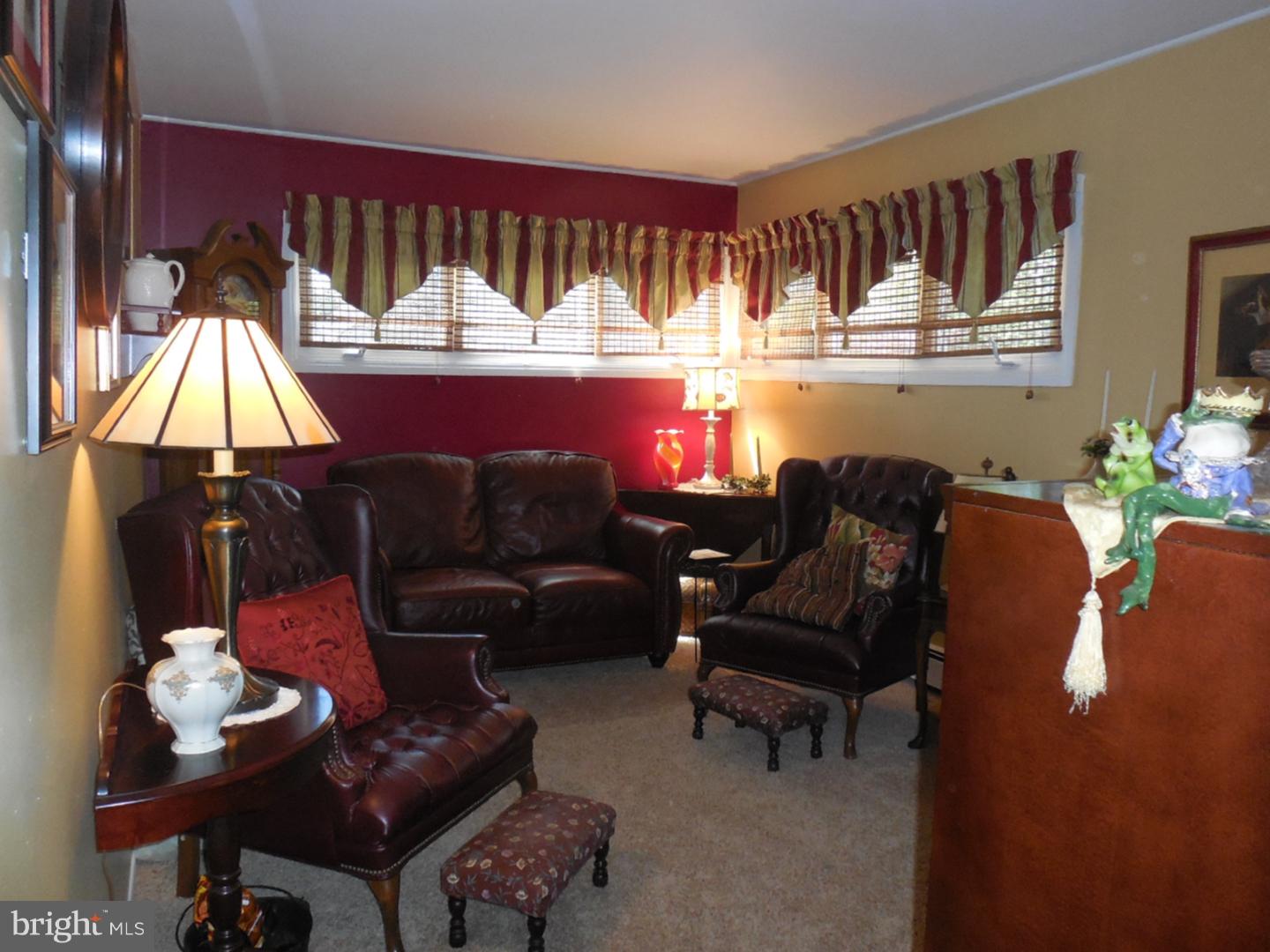 22 Red Ridge Road Levittown, PA 19056 - Photo 12 of 22 Gallery Image 12