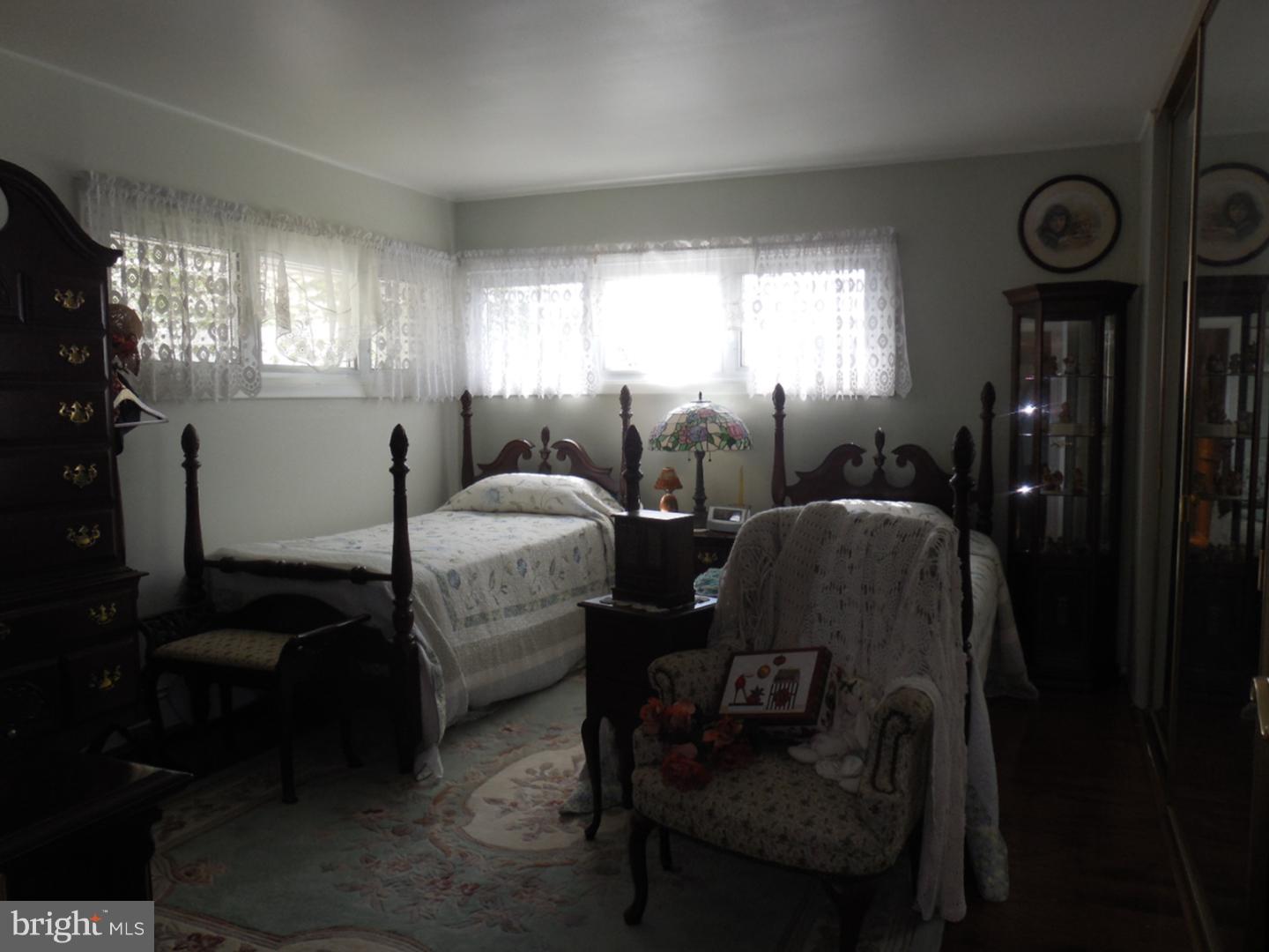 22 Red Ridge Road Levittown, PA 19056 - Photo 13 of 22 Gallery Image 13