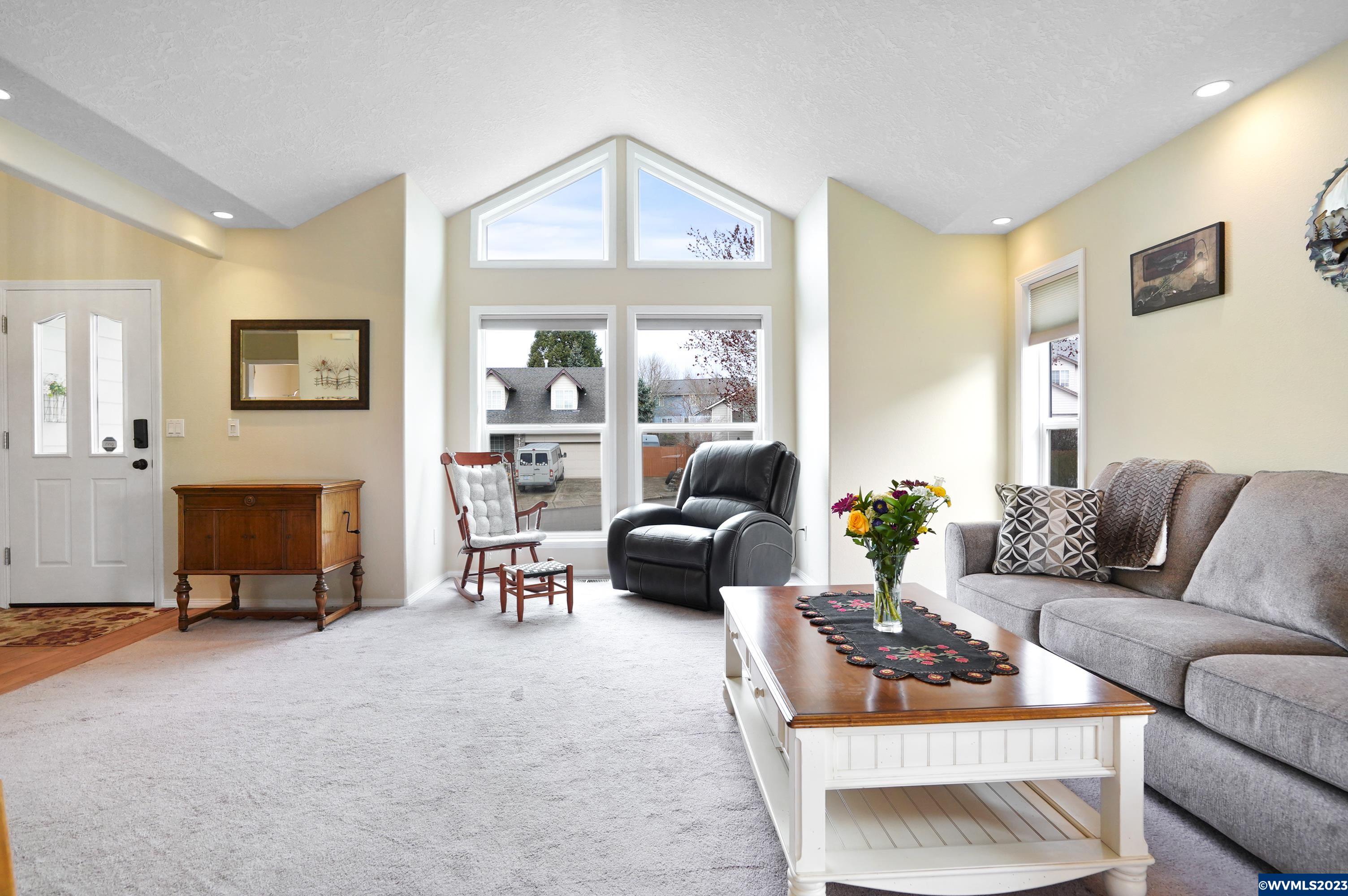 1476 Horizon Ridge Drive Northeast Keizer, OR 97303 - Photo 15 of 39