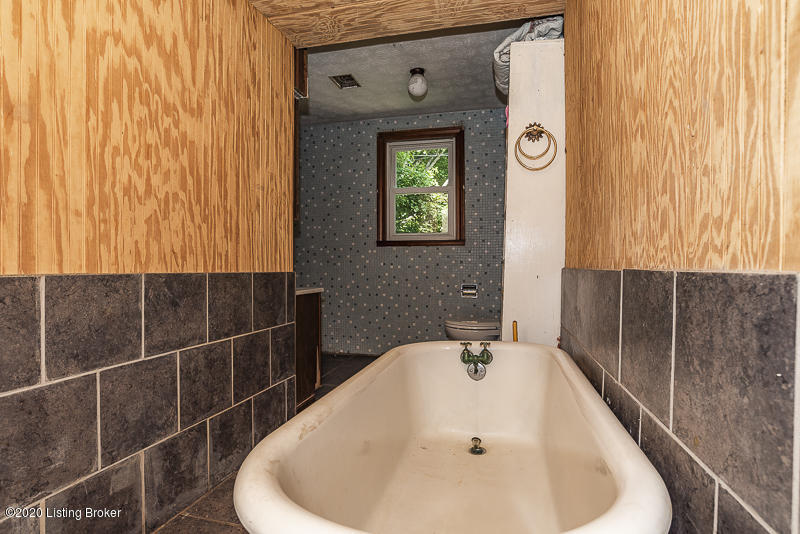 8001 Todds Point Road Crestwood, KY 40014 - Photo 23 of 23 Ceramic tile added