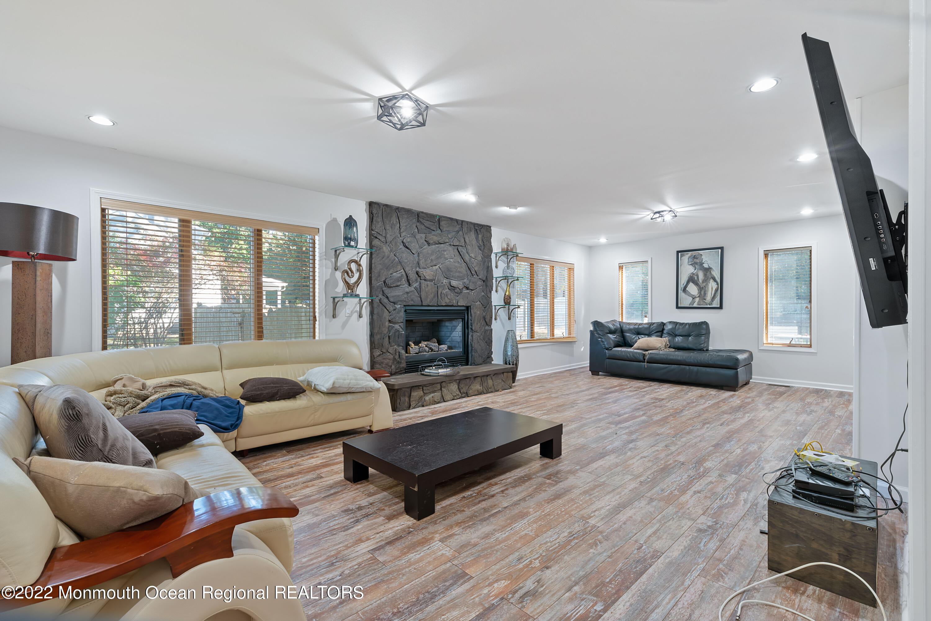 738 Bowne Road Asbury Park, NJ 07712 - Photo 3 of 29 DSC_4003