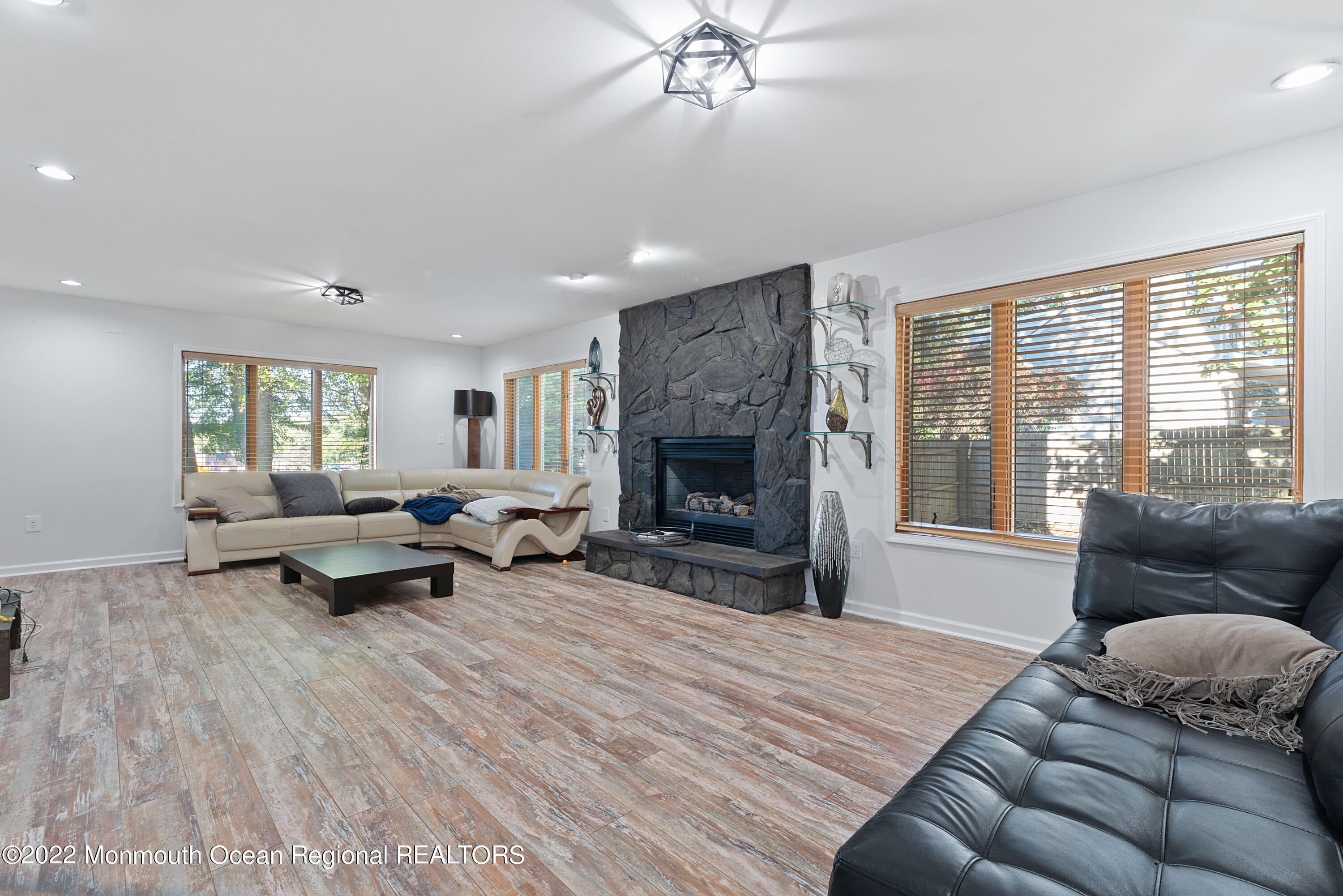 738 Bowne Road Asbury Park, NJ 07712 - Photo 4 of 29 DSC_4006