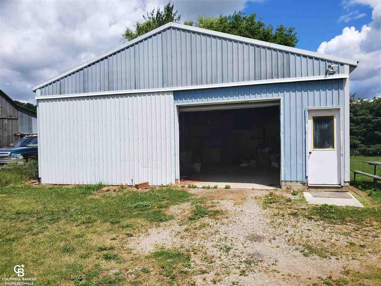 3726 Short Road Croswell, MI 48422 - Photo 18 of 32 Garage 1