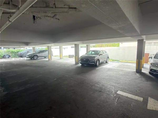 $2,300 | 2000 Biarritz Drive, Unit 202, Miami Beach, FL 33141