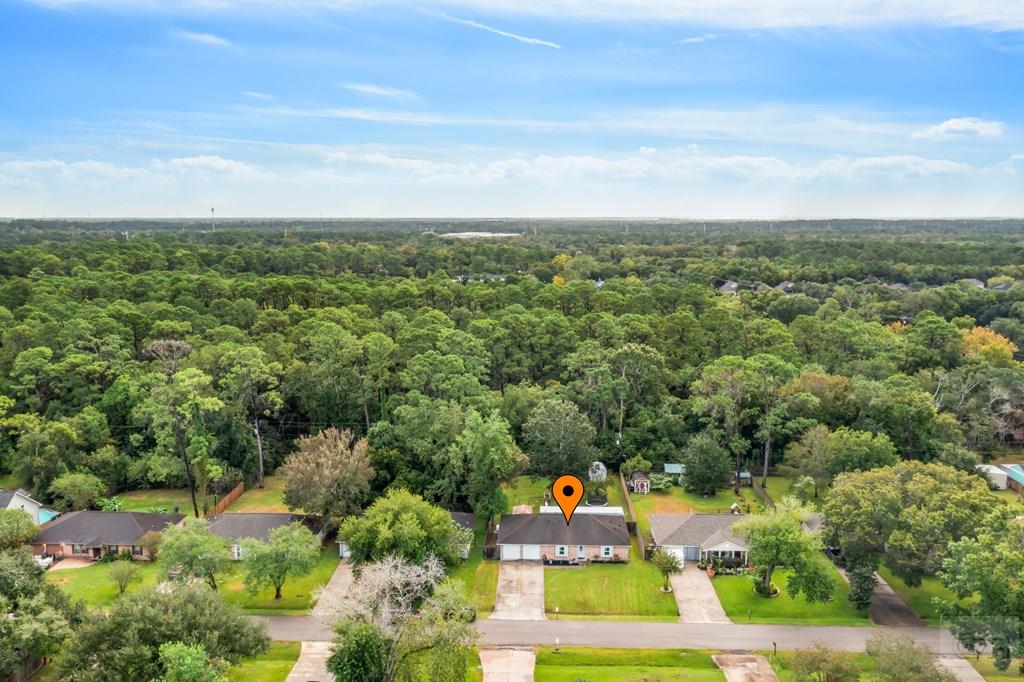 5607 Commodore Drive Dickinson, TX 77539 - Photo 3 of 23 an aerial view of a house with a yard