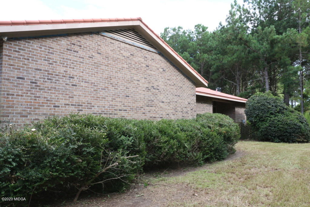 965 Bowen Road Pinehurst, GA 31070 - Photo 4 of 19 IMG_0750