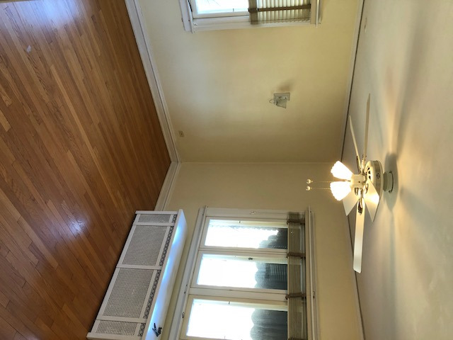 906 North Sheridan Road Waukegan, IL 60085 - Photo 19 of 34 a view of entryway