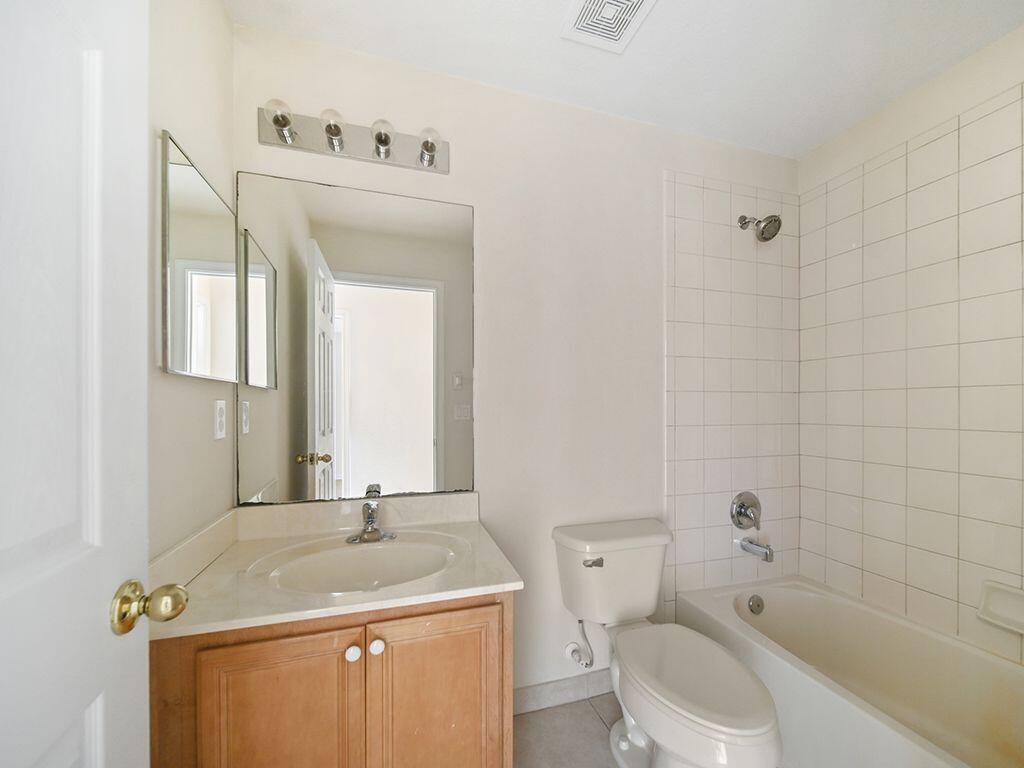 2223 Rockport Road Port St. Lucie, FL 34953 - Photo 12 of 25 Bathroom 2