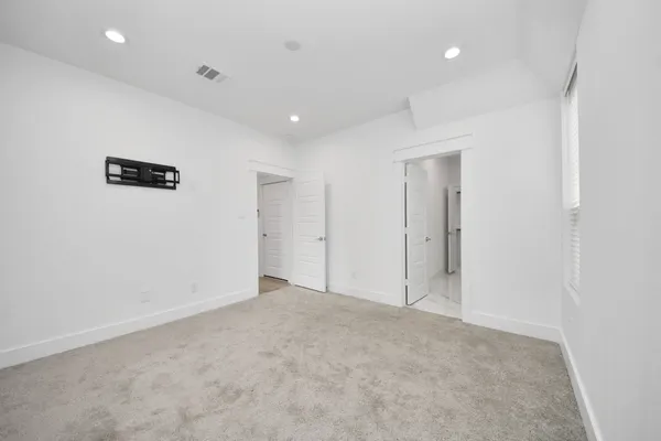 $3,095 | 4608 Coke Street, Houston, TX 77020