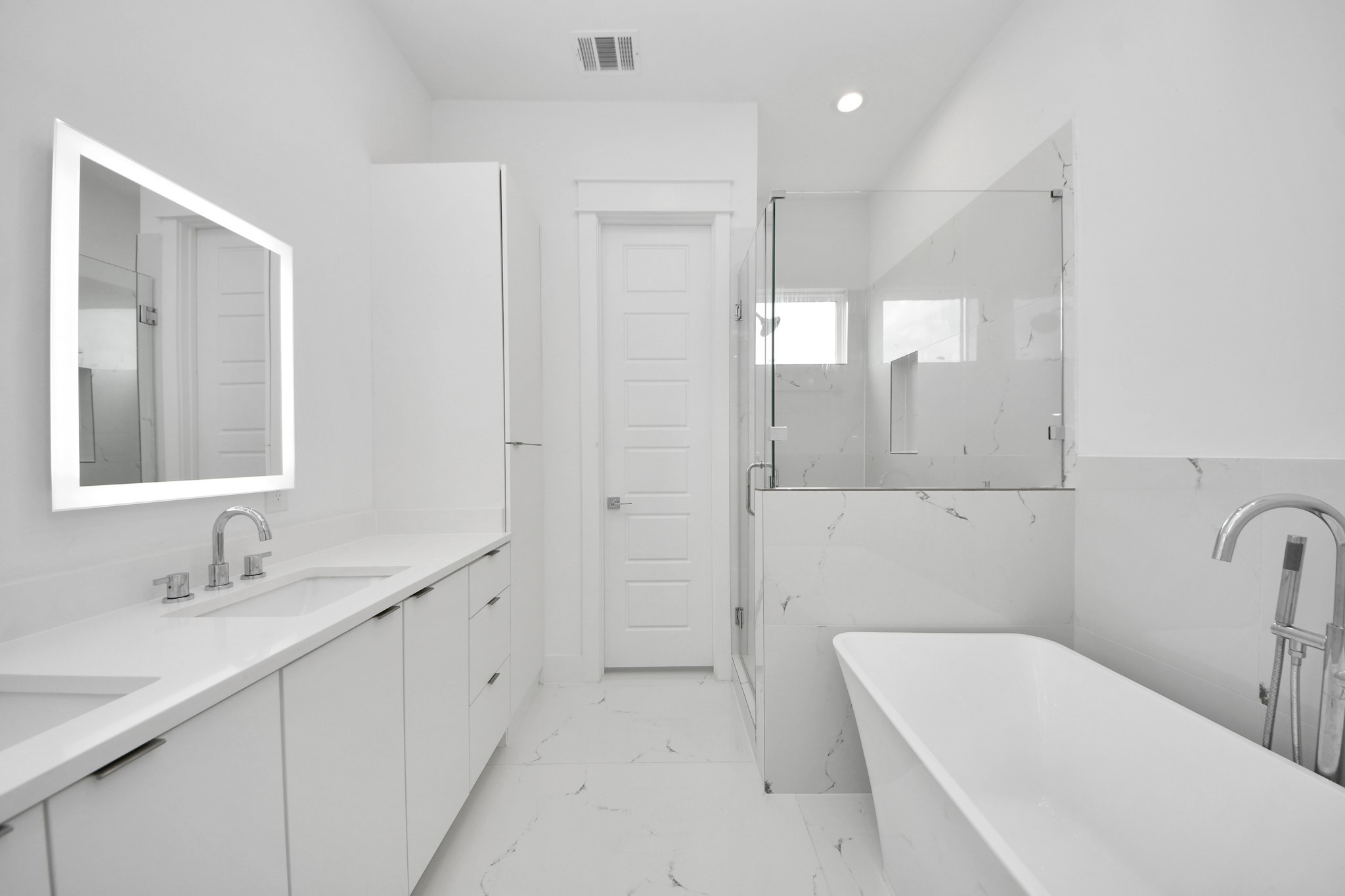 4608 Coke Street Houston, TX 77020 - Photo 4 of 25