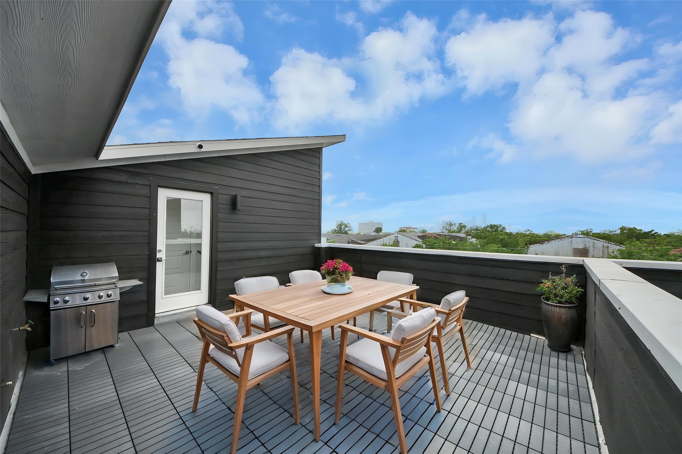 4608 Coke Street Houston, TX 77020 - Photo 5 of 25 Enjoy your 4th floor patio