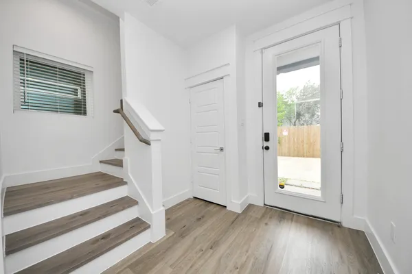 $3,095 | 4608 Coke Street, Houston, TX 77020